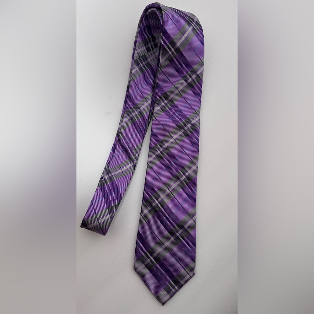 Nordstroms Purple Plaid Men's Tie 100% silk